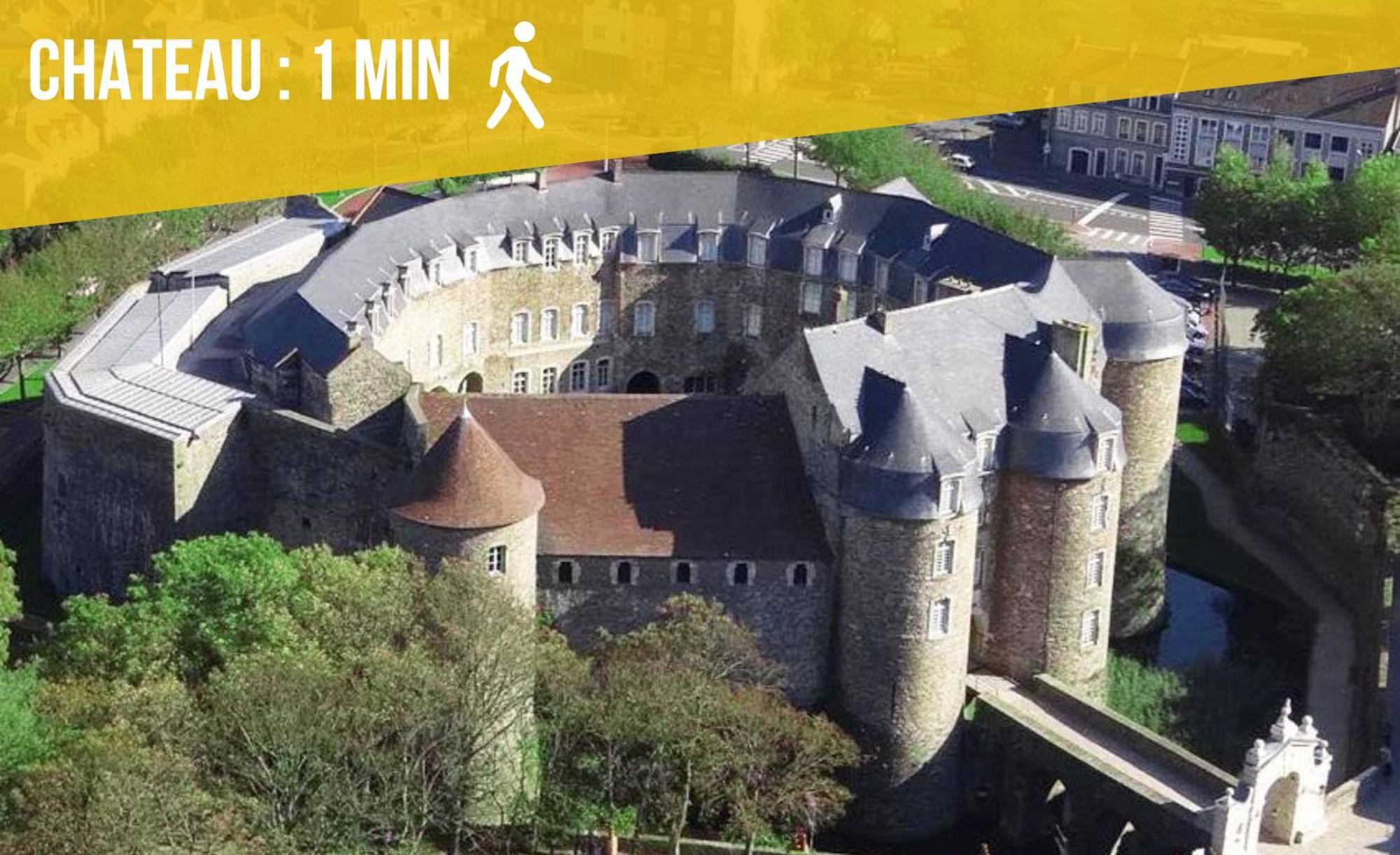 Maison 1747 - Gites De Standing En Vieille-Ville Avec Cour بولون-سور-مير المظهر الخارجي الصورة